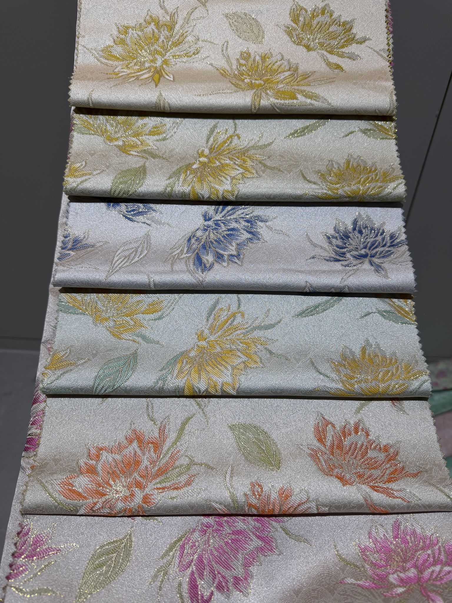 Customizable Chrysanthemum Songjin-Style Lightweight Brocade Jacquard Fabric Brocade Jacquard Fabric