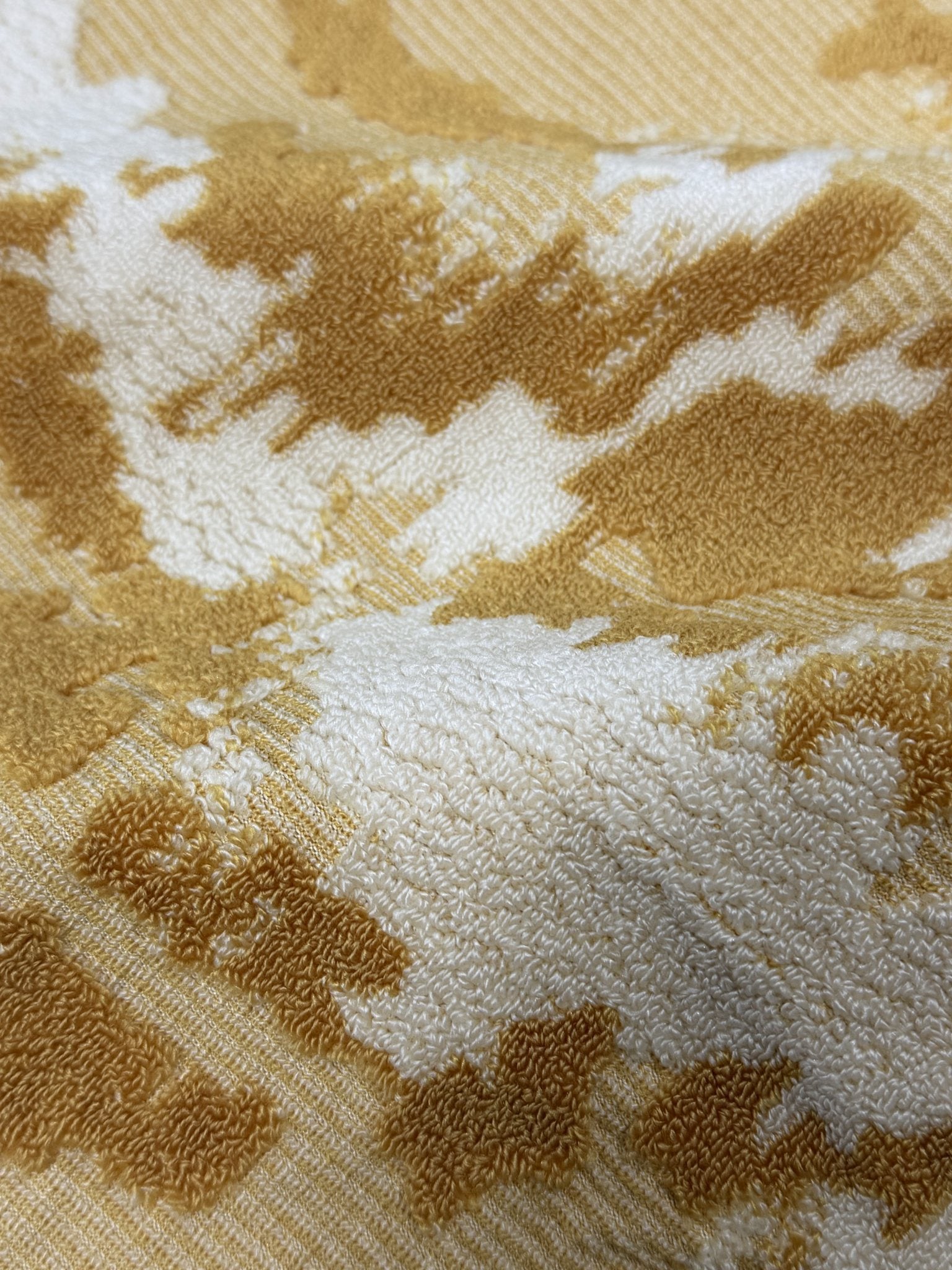 Mottled cut velvet jacquard pile face