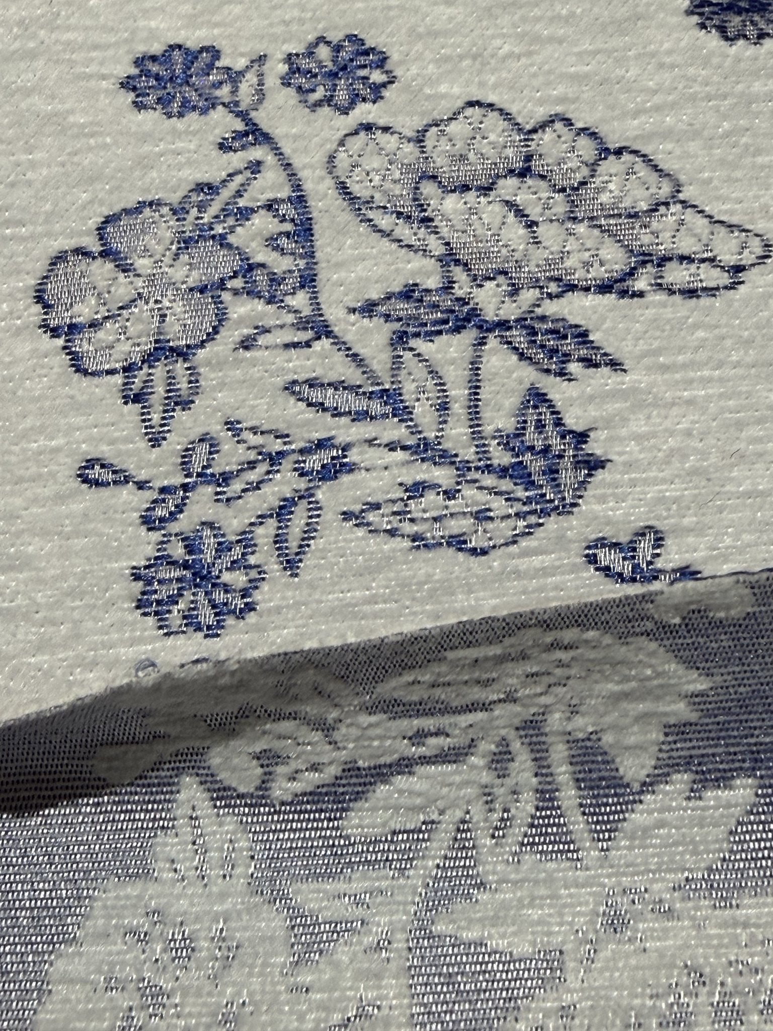 Customizable Floral Line Chenille Jacquard Fabric Chenille Jacquard Fabric