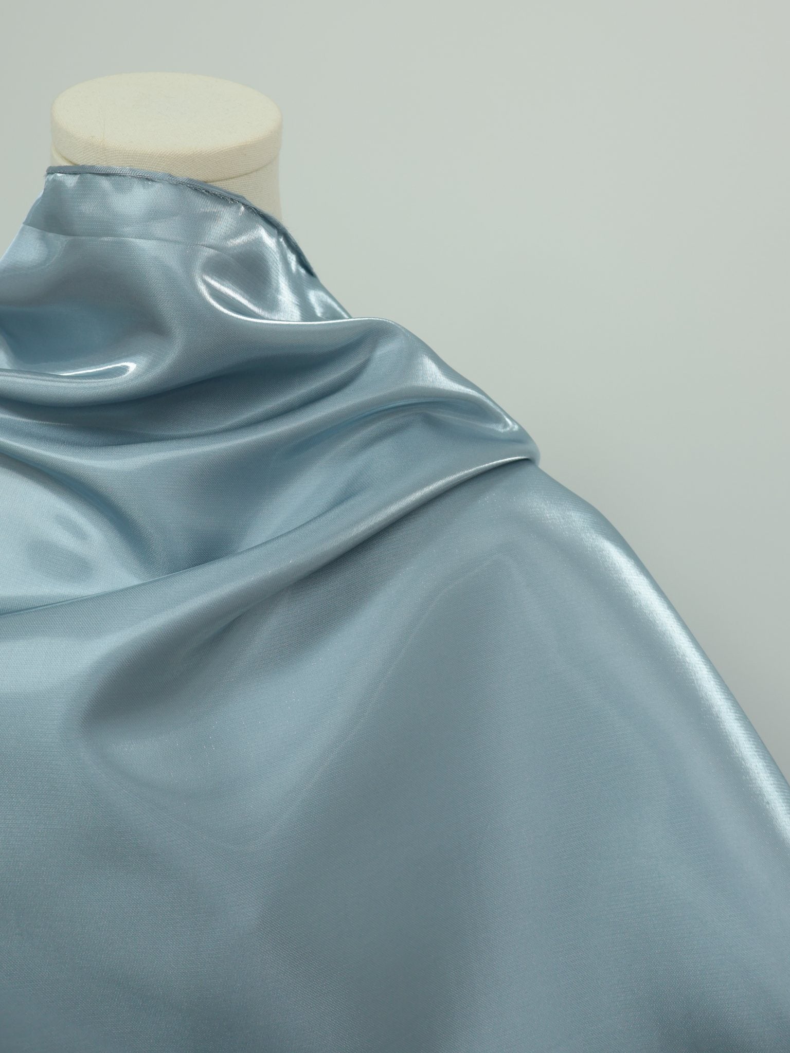 Liquid Sheen Satin Apparel Fabric Viscose/Rayon Jacquard
