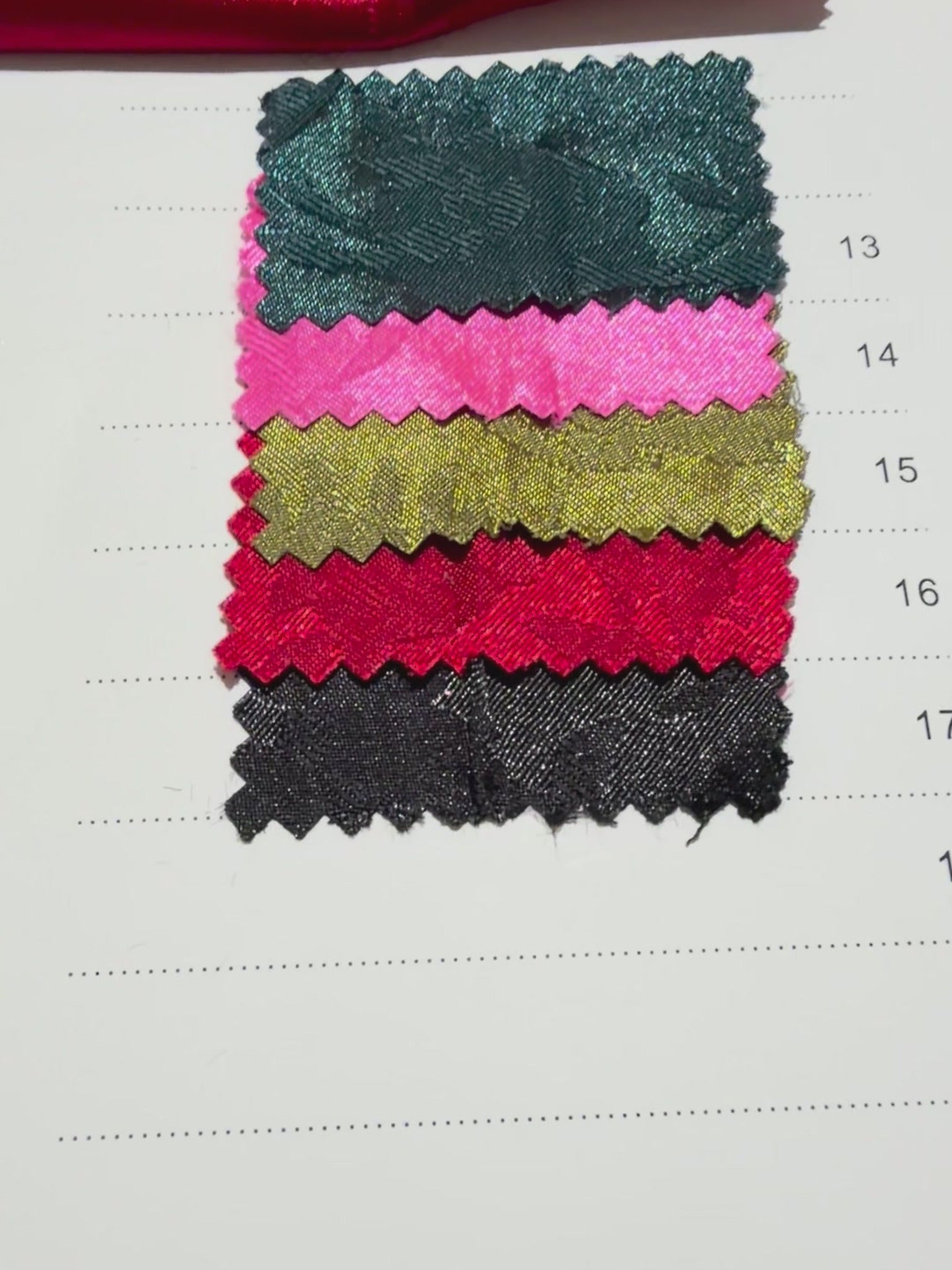 Customizable Semi-Sheer Silk-Like Floral Jacquard Lining Fabric Viscose/Rayon Jacquard Fabric