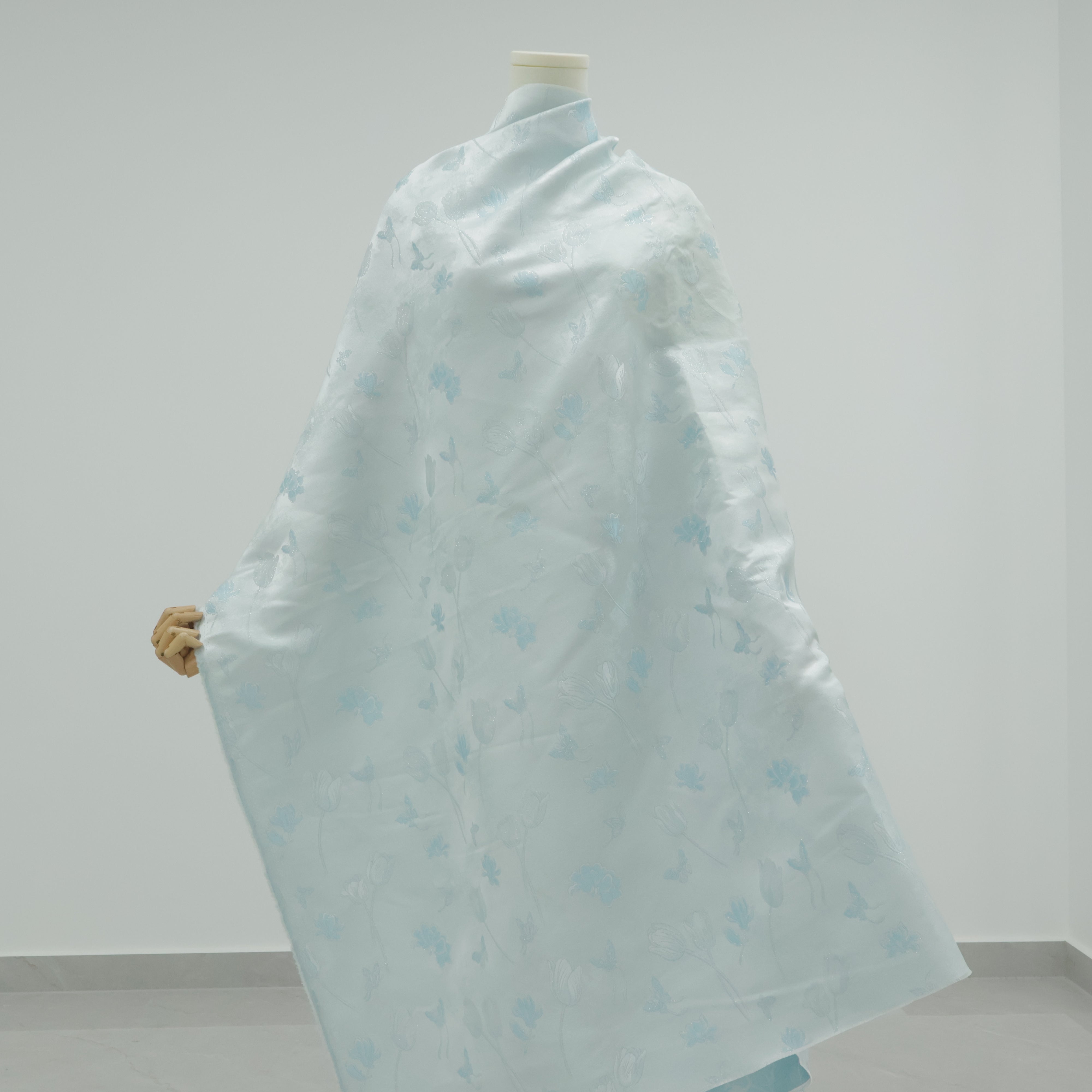 Ice Blue Scattered Floral Jacquard Fabric Jacquard Apparel Fabric
